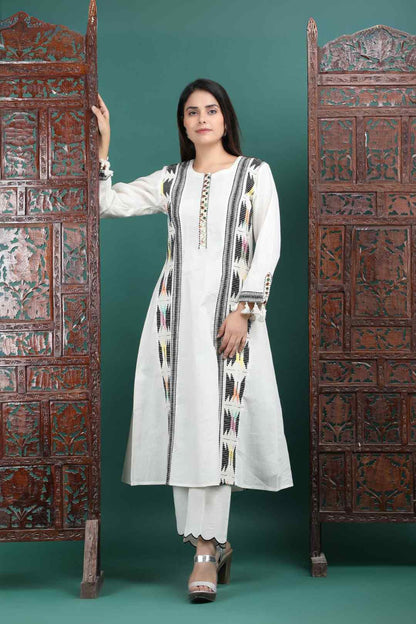 NANDINI | Off white A-line Kurta Pant