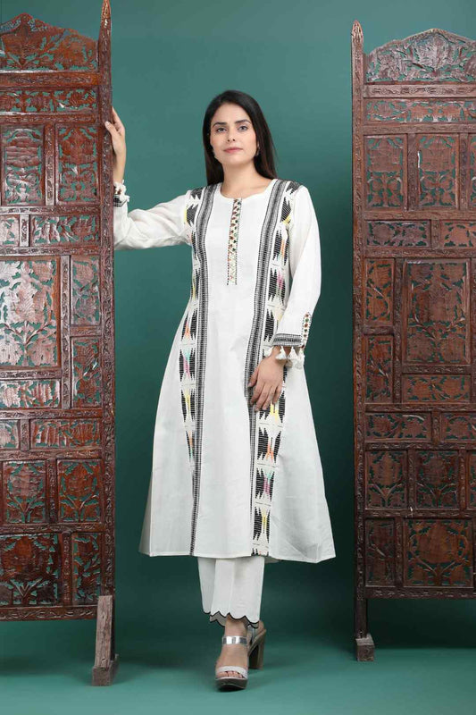 NANDINI | Off white A-line Kurta Pant
