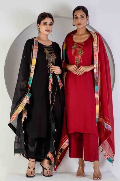 Black Kurta Set With Hand Embroidered